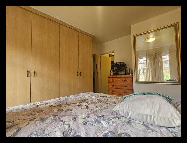 2 BEDROOM TOWNHOUSE FOR SALE IN BRENTWOOD PARK